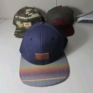 Vans Men’s Navy Snapback Hat with Multicolor Stripe Brim